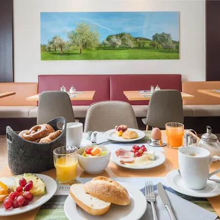 Western Lamm Hotel 4*