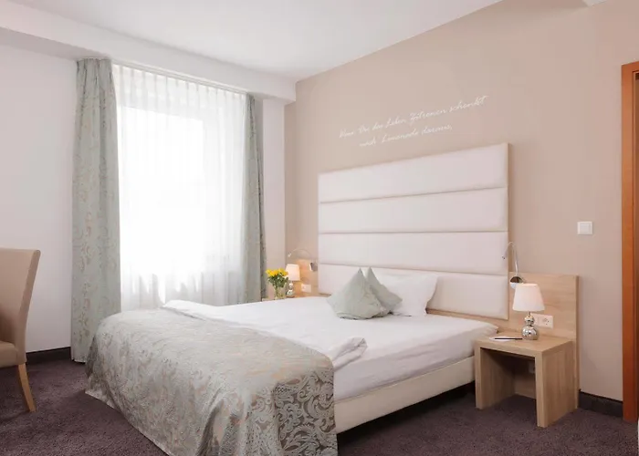 Western Lamm Hotel 4*